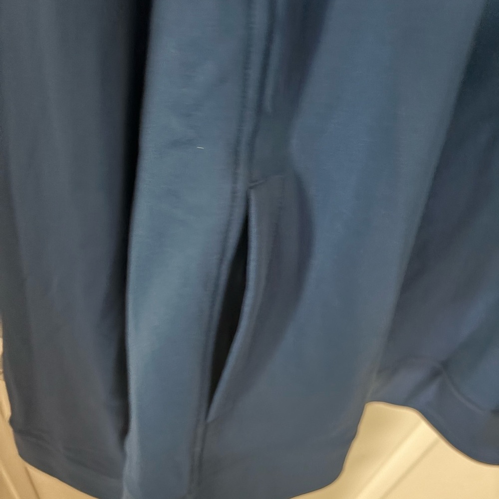 Men's Blue and Yellow Jacket - Picture 6 of 7
